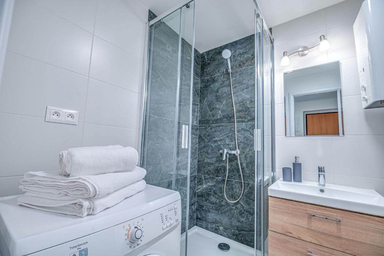 Nitra Castle Suite - Modern Elegance & Serenity Exterior photo